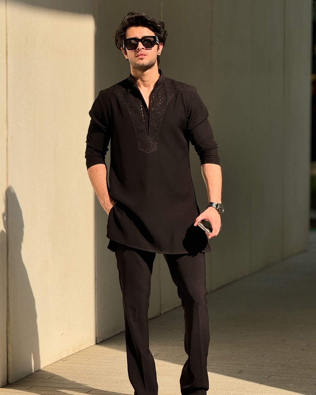 BLACK NECK EMBRODERIED KURTA AND PAJAMA