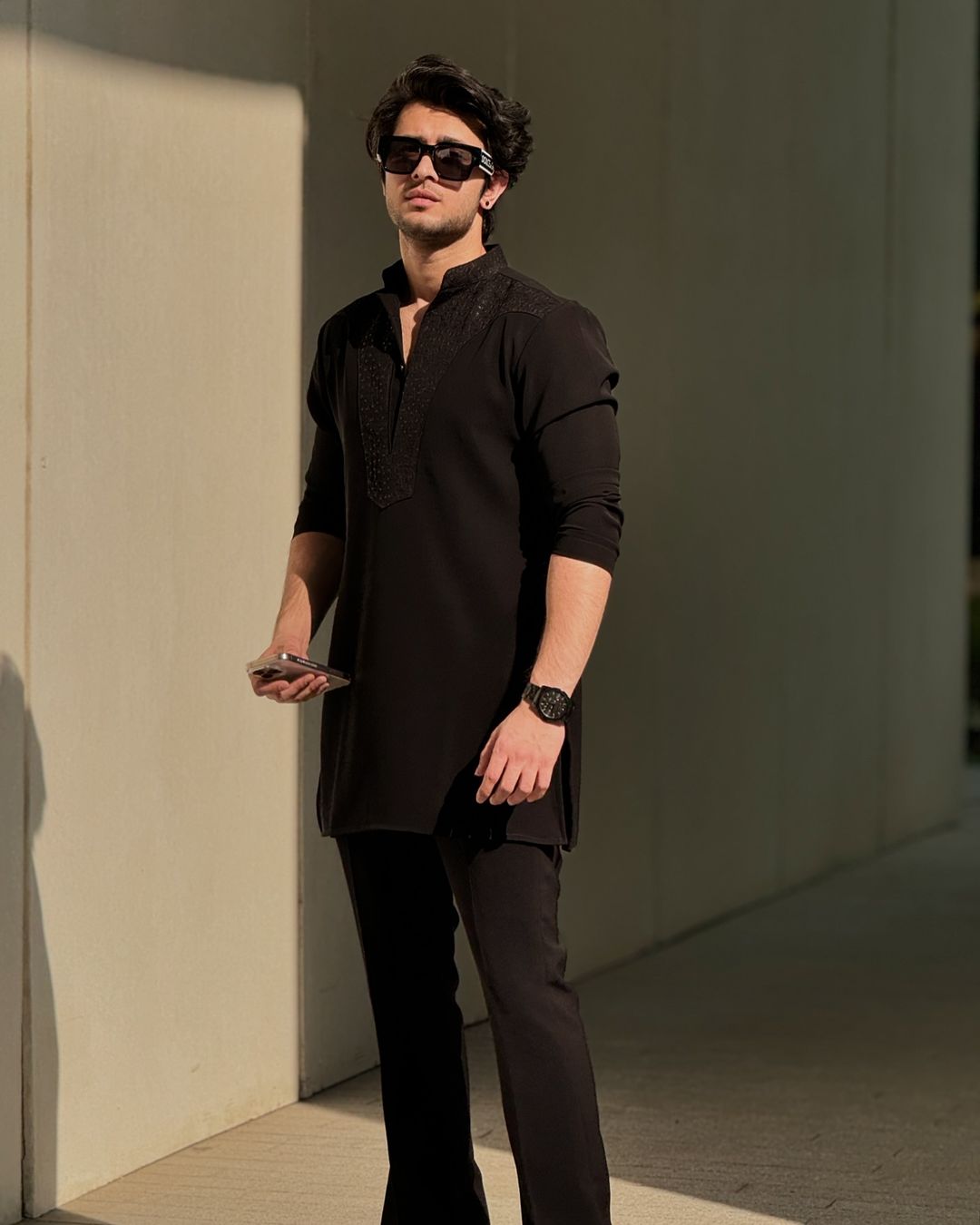 BLACK NECK EMBRODERIED KURTA AND PAJAMA