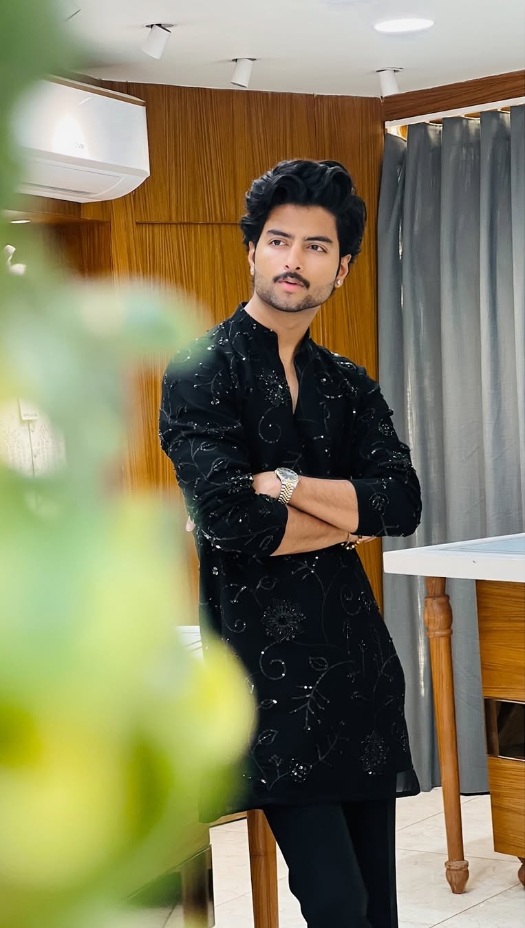 Black Pearl V Neck Embroidered Work Men's Kurta with Pajama