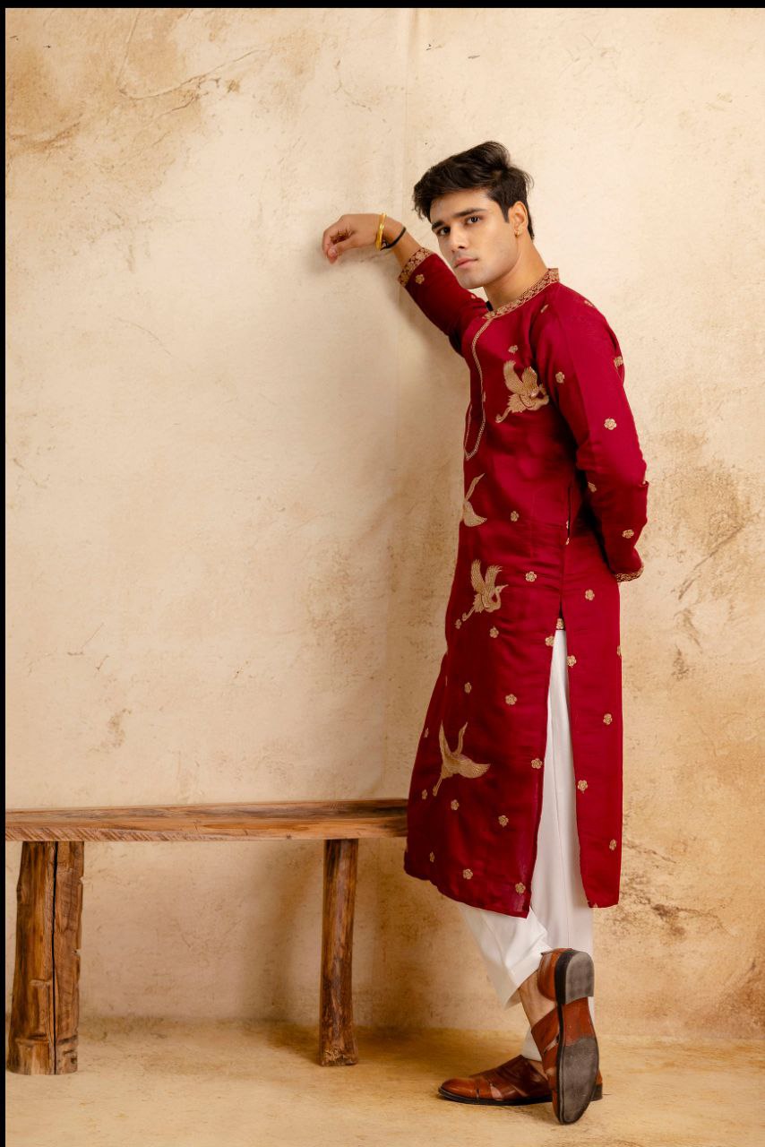 RED BIRD EMBROIDERED KURTA PANT SET